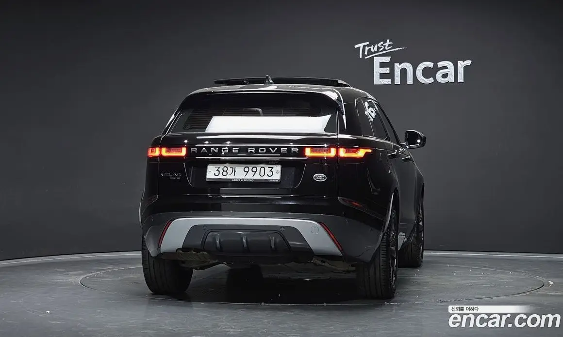 Land Rover Range Rover Velar 2017 2.0 автомат (гидро), фото 4 Land Rover Range Rover Velar 2017 2.0 автомат (гидро), фото 4