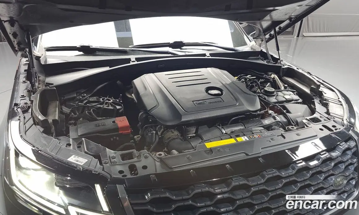Land Rover Range Rover Velar 2017 2.0 автомат (гидро), фото 6 Land Rover Range Rover Velar 2017 2.0 автомат (гидро), фото 6