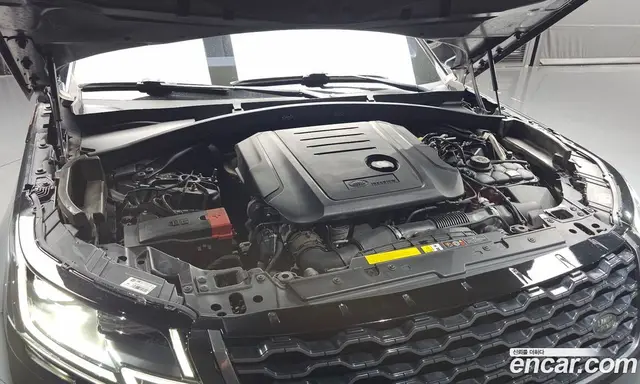 Land Rover Range Rover Velar 2017 2.0 автомат (гидро), миниатюра 6 Land Rover Range Rover Velar 2017 2.0 автомат (гидро), миниатюра 6