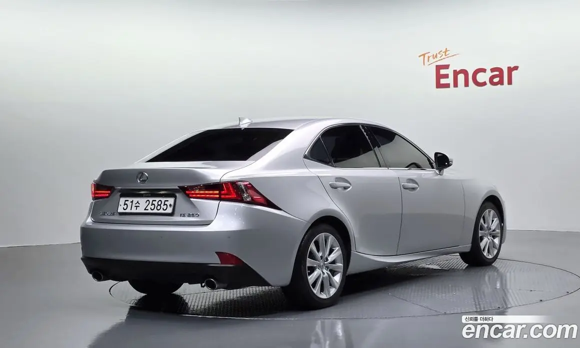Lexus IS 2014 2.5 автомат (гидро), фото 2 Lexus IS 2014 2.5 автомат (гидро), фото 2