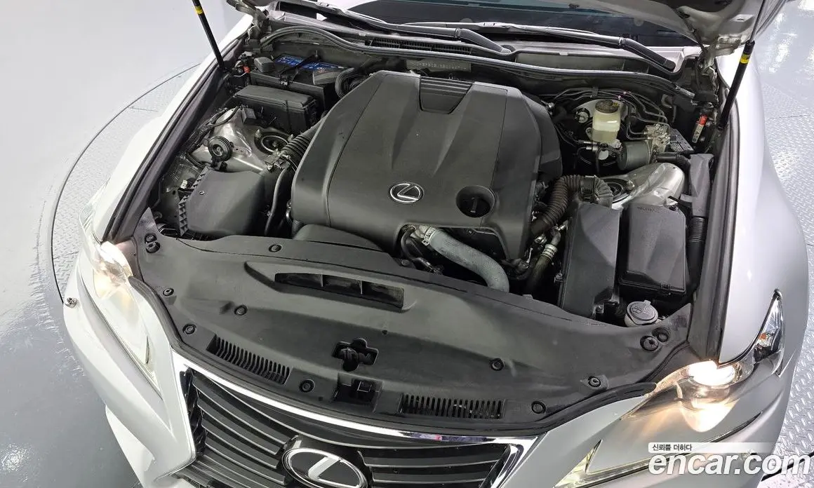 Lexus IS 2014 2.5 автомат (гидро), фото 6 Lexus IS 2014 2.5 автомат (гидро), фото 6