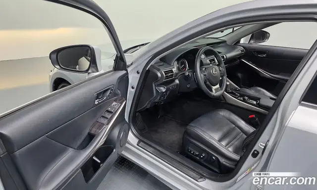Lexus IS 2014 2.5 автомат (гидро), миниатюра 10 Lexus IS 2014 2.5 автомат (гидро), миниатюра 10