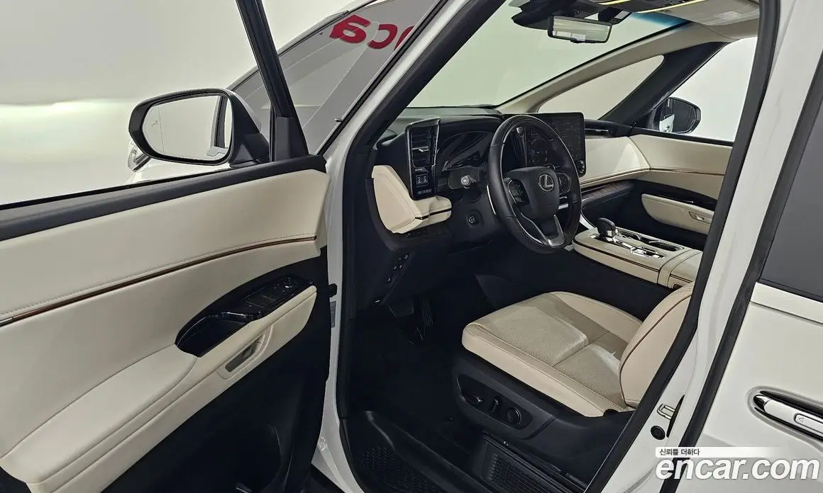 Lexus LM 2025 2.4 автомат (гидро), фото 13 Lexus LM 2025 2.4 автомат (гидро), фото 13