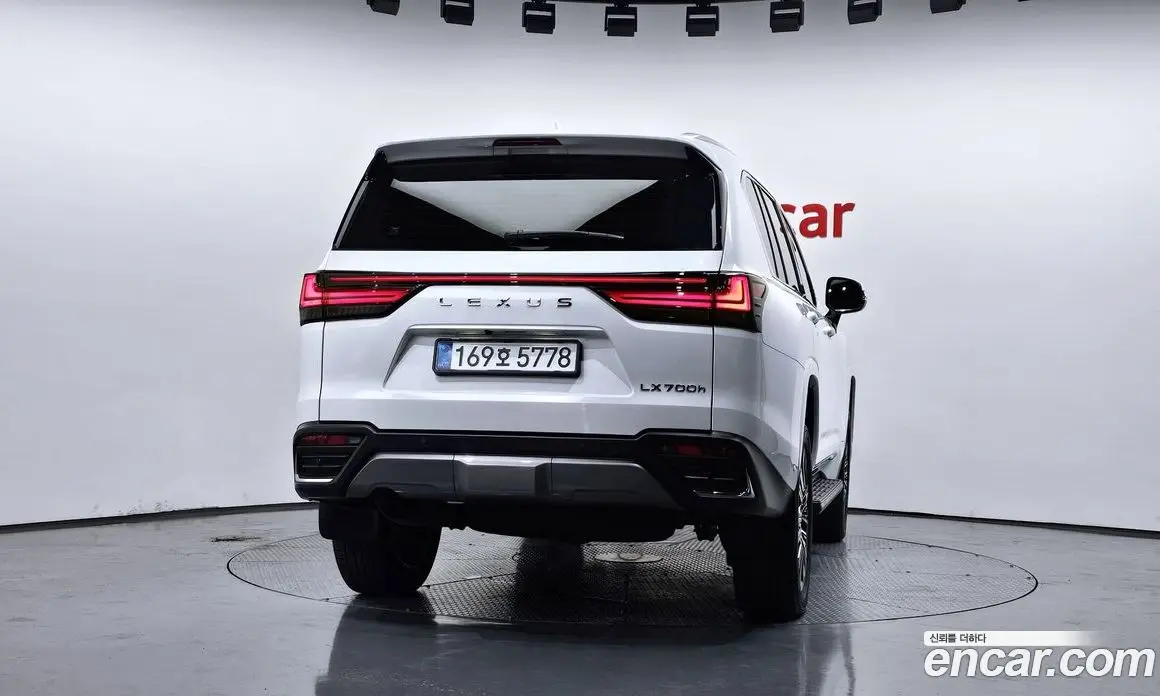Lexus LX 2025 3.4 автомат (гидро), фото 4 Lexus LX 2025 3.4 автомат (гидро), фото 4
