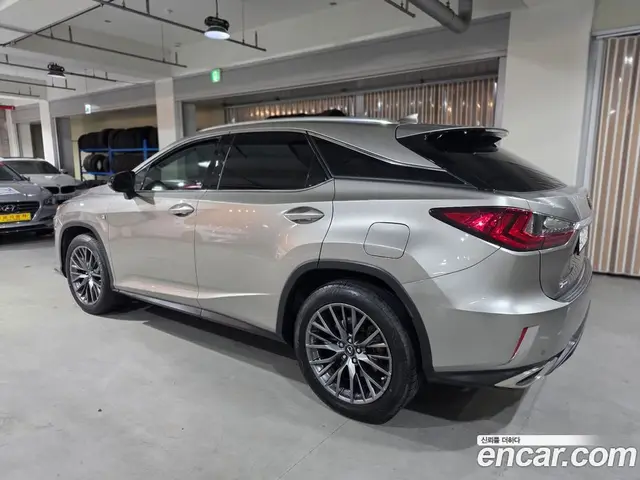 Lexus RX 2018 3.5 автомат (гидро), миниатюра 3
