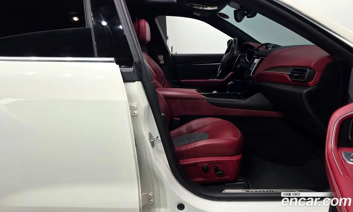 Maserati Levante 2018 3.0 автомат (гидро), фото 10