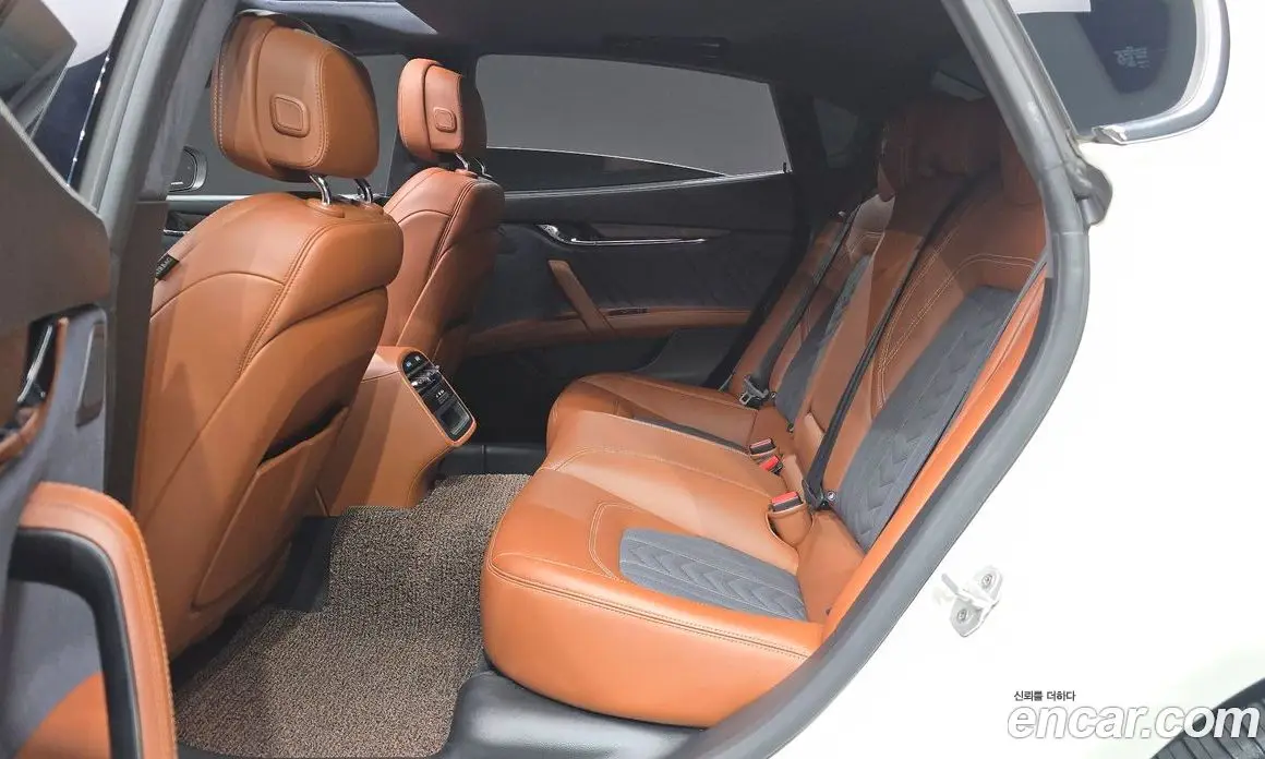 Maserati Quattroporte 2018 3.0 автомат (гидро), фото 18 Maserati Quattroporte 2018 3.0 автомат (гидро), фото 18