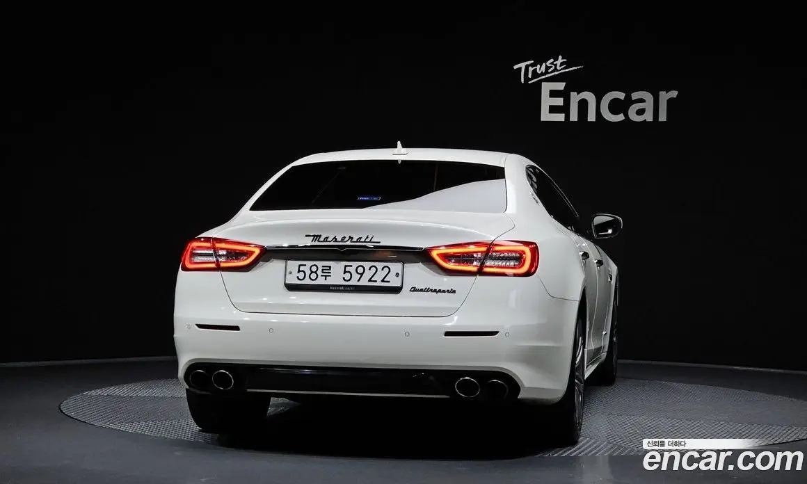 Maserati Quattroporte 2018 3.0 автомат (гидро), фото 4 Maserati Quattroporte 2018 3.0 автомат (гидро), фото 4