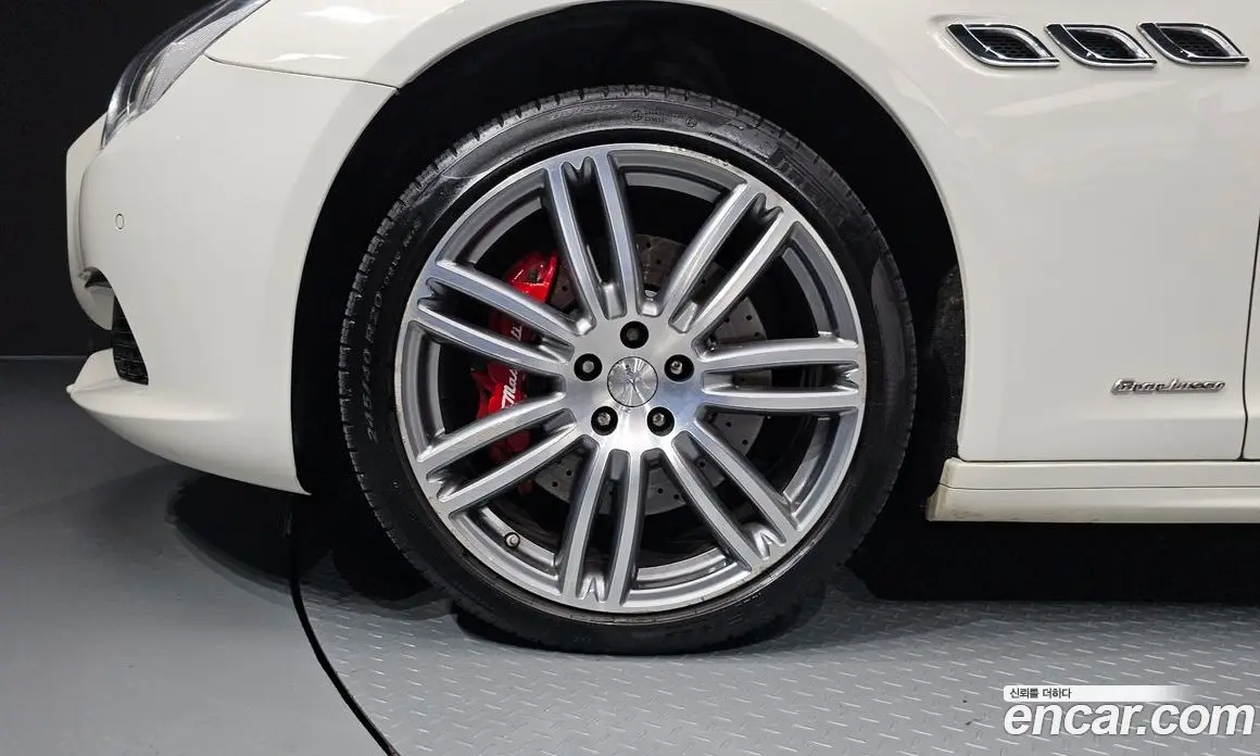 Maserati Quattroporte 2018 3.0 автомат (гидро), фото 5 Maserati Quattroporte 2018 3.0 автомат (гидро), фото 5