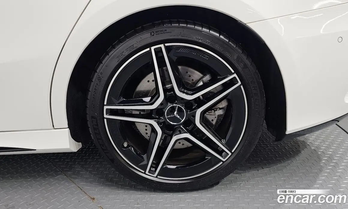Mercedes-Benz A-Class 2022 2.0 автомат (гидро), фото 7 Mercedes-Benz A-Class 2022 2.0 автомат (гидро), фото 7