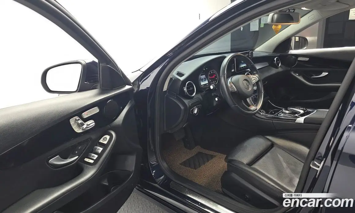 Mercedes-Benz C-Class 2017 1.6 автомат (гидро), фото 10 Mercedes-Benz C-Class 2017 1.6 автомат (гидро), фото 10