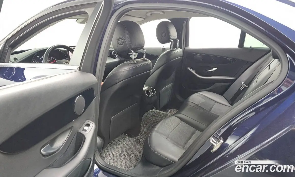 Mercedes-Benz C-Class 2019 2.0 автомат (гидро), фото 11 Mercedes-Benz C-Class 2019 2.0 автомат (гидро), фото 11