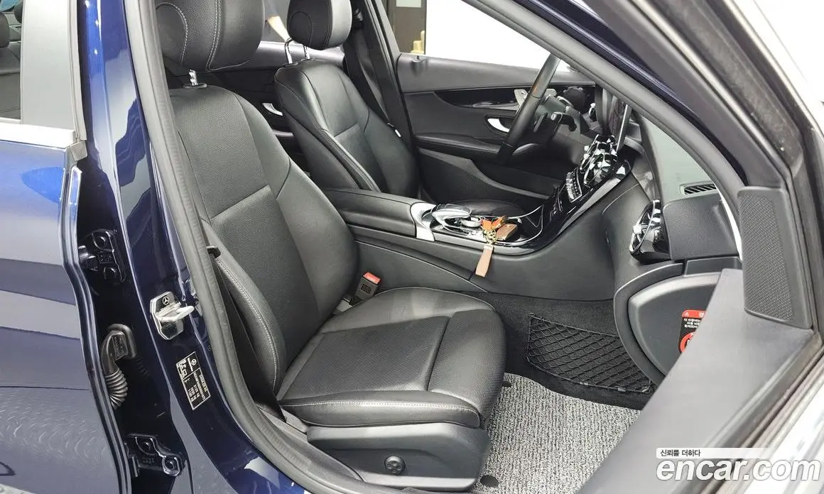 Mercedes-Benz C-Class 2019 2.0 автомат (гидро), фото 12 Mercedes-Benz C-Class 2019 2.0 автомат (гидро), фото 12