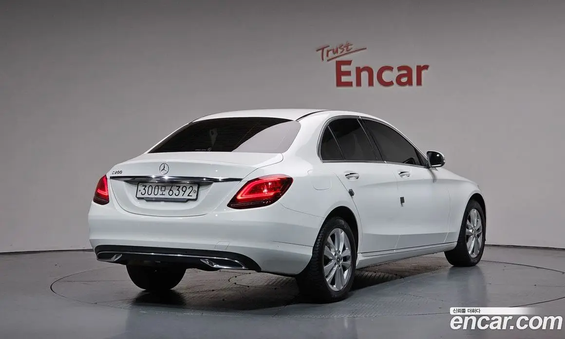 Mercedes-Benz C-Class 2020 2.0 автомат (гидро), фото 1 Mercedes-Benz C-Class 2020 2.0 автомат (гидро), фото 1