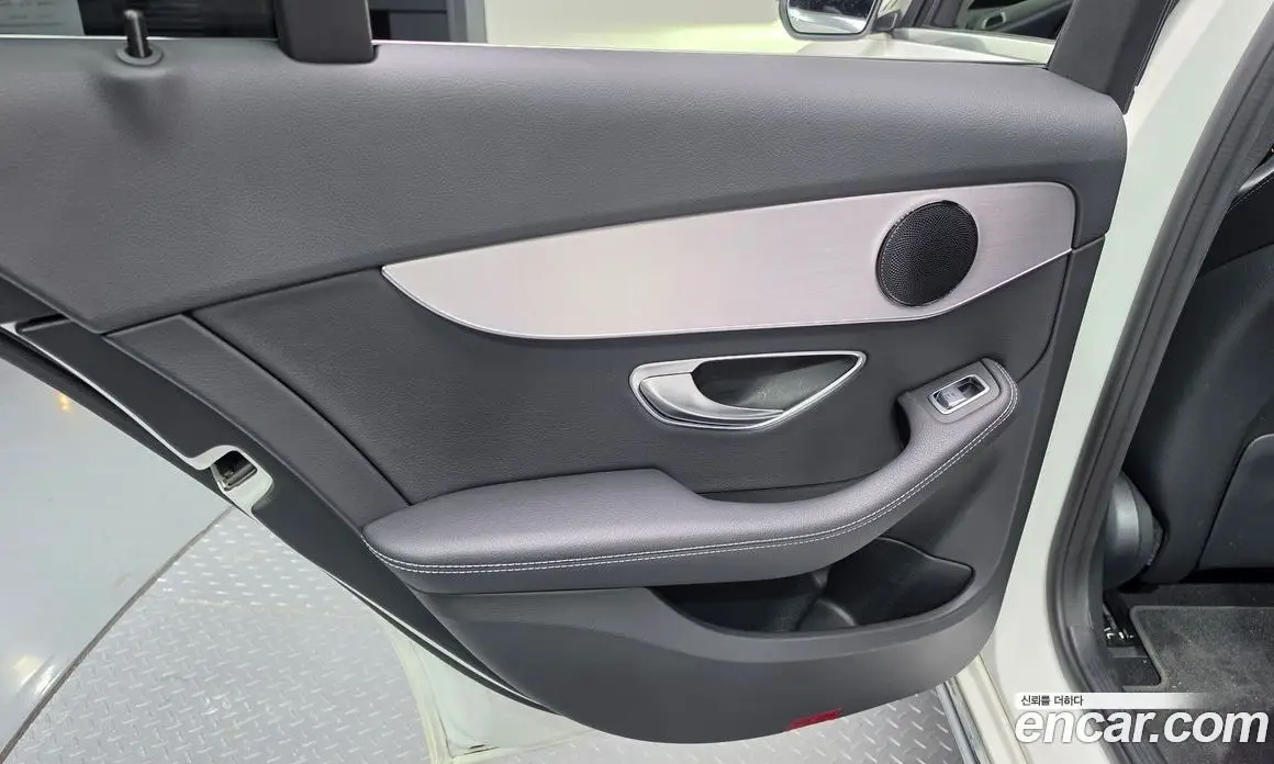 Mercedes-Benz C-Class 2020 2.0 автомат (гидро), фото 14