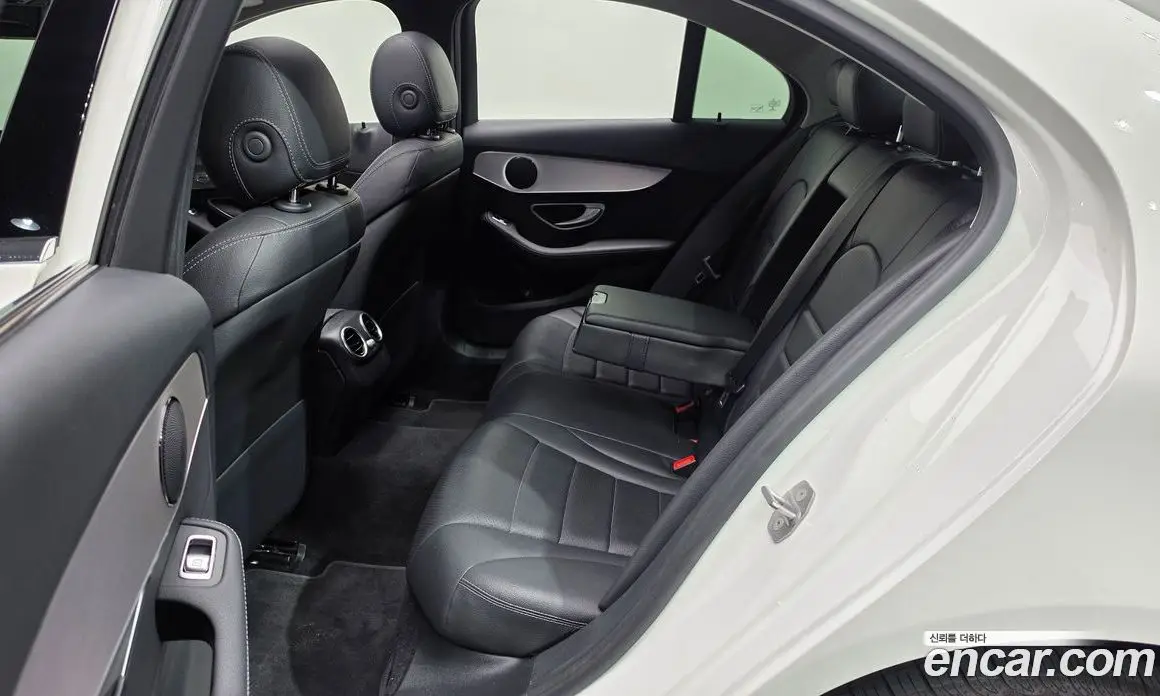 Mercedes-Benz C-Class 2020 2.0 автомат (гидро), фото 16