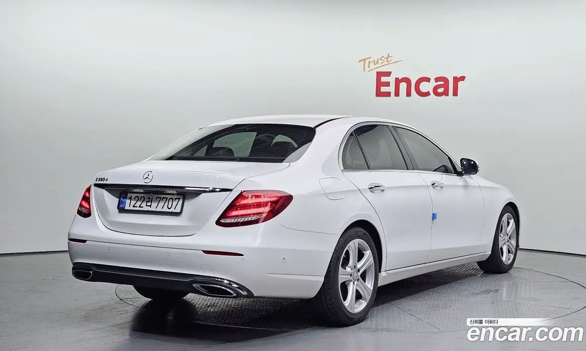 Mercedes-Benz E-Class 2017 1.9 автомат (гидро), фото 2 Mercedes-Benz E-Class 2017 1.9 автомат (гидро), фото 2