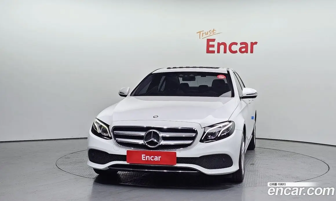Mercedes-Benz E-Class 2017 1.9 автомат (гидро), фото 3 Mercedes-Benz E-Class 2017 1.9 автомат (гидро), фото 3
