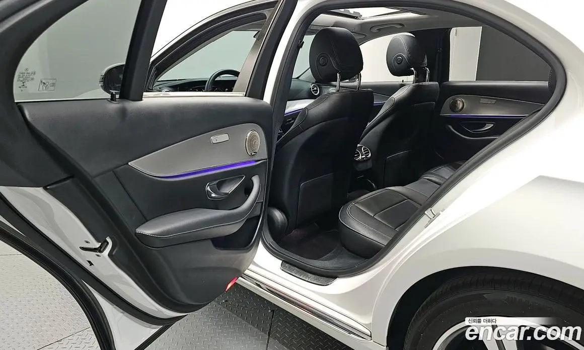 Mercedes-Benz E-Class 2019 2.0 автомат (гидро), фото 12