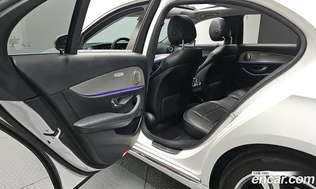 Mercedes-Benz E-Class 2019 2.0 автомат (гидро), миниатюра 12