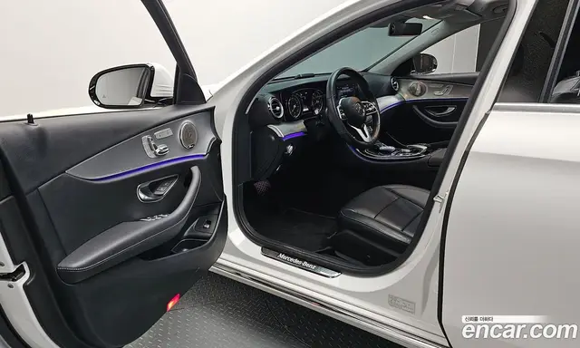 Mercedes-Benz E-Class 2019 2.0 автомат (гидро), миниатюра 10