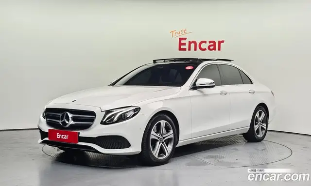 Mercedes-Benz E-Class 2019 2.0 автомат (гидро), миниатюра 1