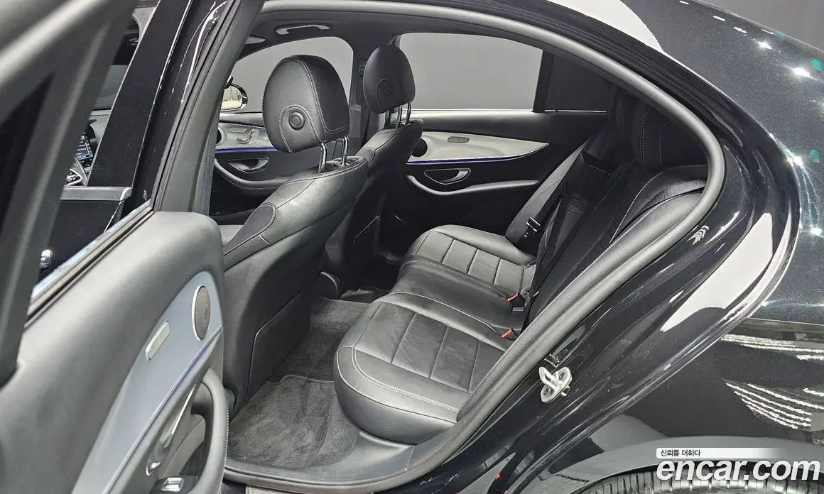 Mercedes-Benz E-Class 2020 2.0 автомат (гидро), фото 12 Mercedes-Benz E-Class 2020 2.0 автомат (гидро), фото 12