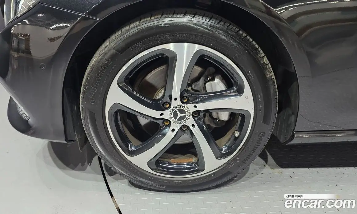 Mercedes-Benz E-Class 2020 2.0 автомат (гидро), фото 5 Mercedes-Benz E-Class 2020 2.0 автомат (гидро), фото 5