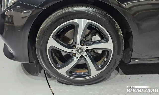 Mercedes-Benz E-Class 2020 2.0 автомат (гидро), миниатюра 5 Mercedes-Benz E-Class 2020 2.0 автомат (гидро), миниатюра 5