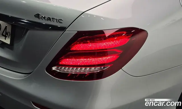 Mercedes-Benz E-Class 2020 2.0 автомат (гидро), миниатюра 8 Mercedes-Benz E-Class 2020 2.0 автомат (гидро), миниатюра 8