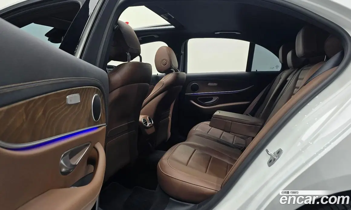 Mercedes-Benz E-Class 2022 2.0 автомат (гидро), фото 17 Mercedes-Benz E-Class 2022 2.0 автомат (гидро), фото 17