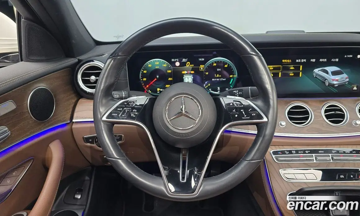 Mercedes-Benz E-Class 2022 2.0 автомат (гидро), фото 18 Mercedes-Benz E-Class 2022 2.0 автомат (гидро), фото 18