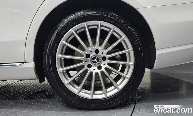 Mercedes-Benz E-Class 2022 2.0 автомат (гидро), миниатюра 6 Mercedes-Benz E-Class 2022 2.0 автомат (гидро), миниатюра 6