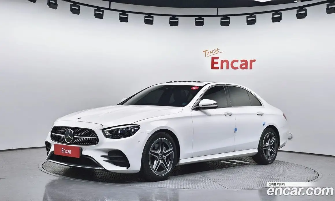 Mercedes-Benz E-Class 2022 2.0 автомат (гидро), фото 1 Mercedes-Benz E-Class 2022 2.0 автомат (гидро), фото 1