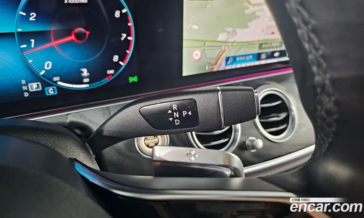Mercedes-Benz E-Class 2022 2.0 автомат (гидро), фото 12 Mercedes-Benz E-Class 2022 2.0 автомат (гидро), фото 12