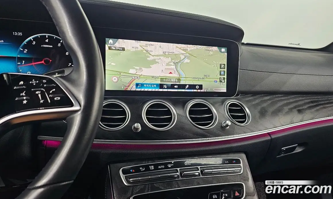 Mercedes-Benz E-Class 2022 2.0 автомат (гидро), фото 18 Mercedes-Benz E-Class 2022 2.0 автомат (гидро), фото 18