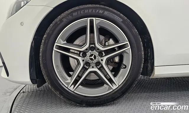 Mercedes-Benz E-Class 2022 2.0 автомат (гидро), миниатюра 5 Mercedes-Benz E-Class 2022 2.0 автомат (гидро), миниатюра 5