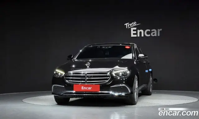 Mercedes-Benz E-Class 2023 2.0 автомат (гидро), миниатюра 3 Mercedes-Benz E-Class 2023 2.0 автомат (гидро), миниатюра 3