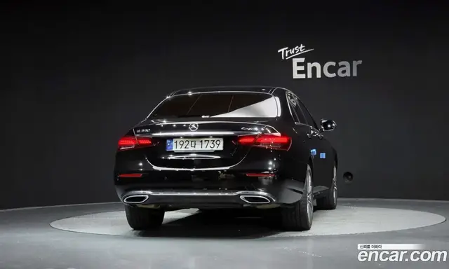 Mercedes-Benz E-Class 2023 2.0 автомат (гидро), миниатюра 4 Mercedes-Benz E-Class 2023 2.0 автомат (гидро), миниатюра 4