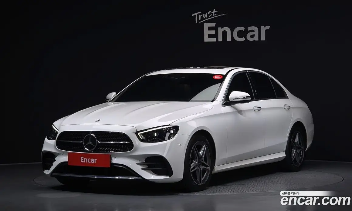 Mercedes-Benz E-Class 2023 2.0 автомат (гидро), фото 1 Mercedes-Benz E-Class 2023 2.0 автомат (гидро), фото 1
