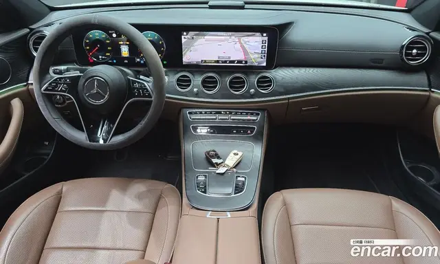 Mercedes-Benz E-Class 2023 2.0 автомат (гидро), миниатюра 10 Mercedes-Benz E-Class 2023 2.0 автомат (гидро), миниатюра 10