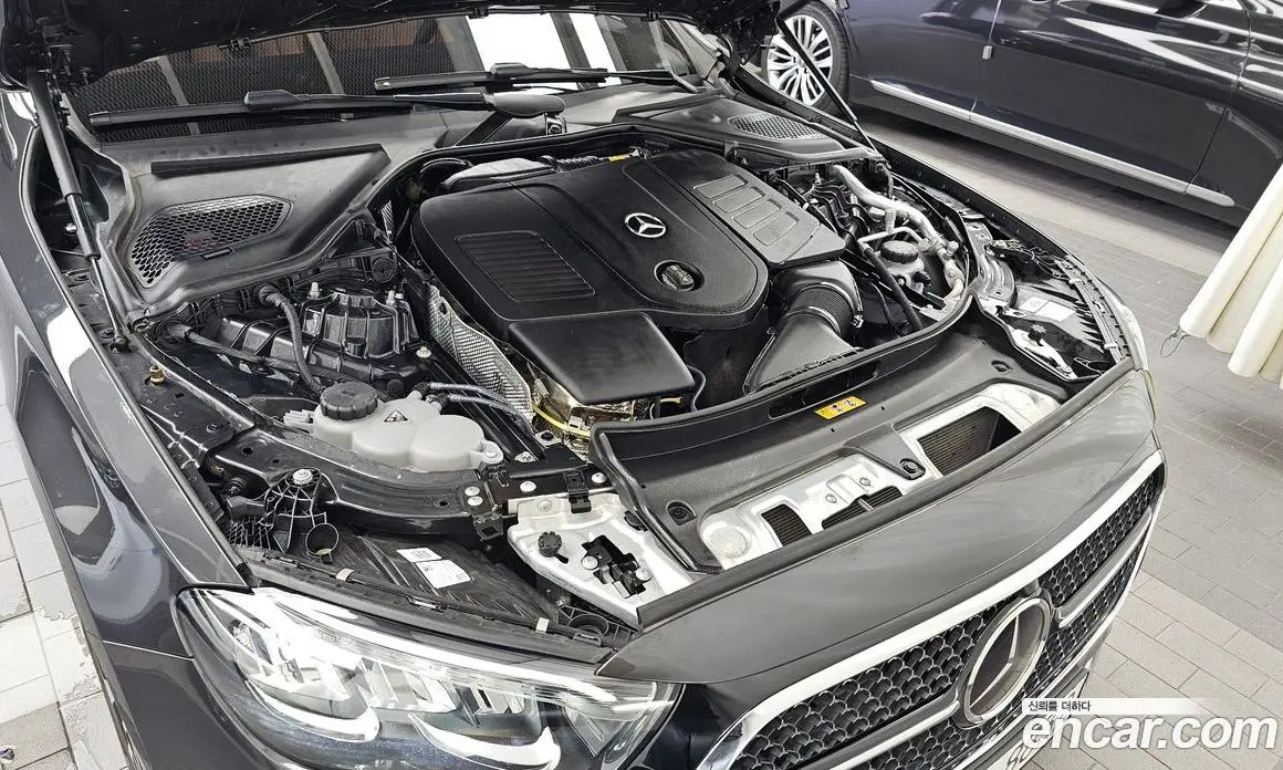 Mercedes-Benz E-Class 2025 2.0 автомат (гидро), фото 6 Mercedes-Benz E-Class 2025 2.0 автомат (гидро), фото 6
