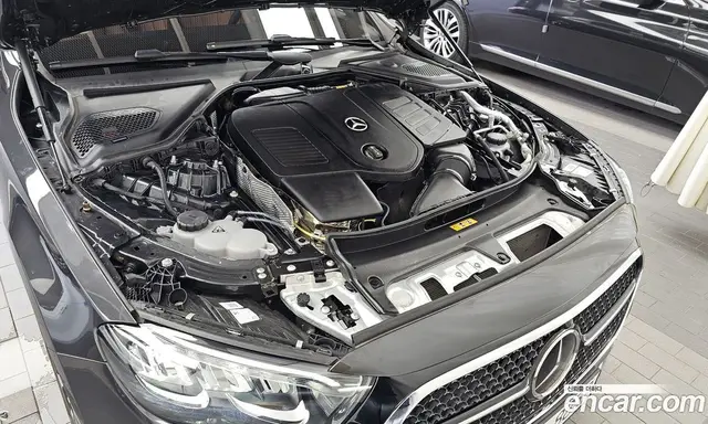 Mercedes-Benz E-Class 2025 2.0 автомат (гидро), миниатюра 6 Mercedes-Benz E-Class 2025 2.0 автомат (гидро), миниатюра 6