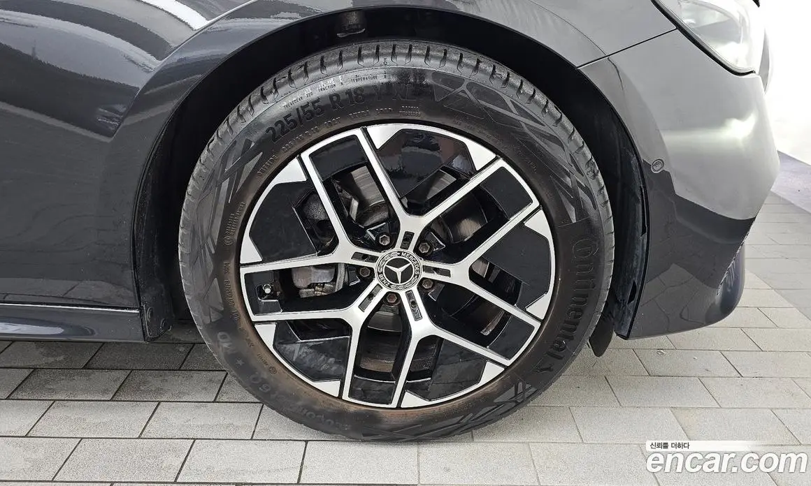 Mercedes-Benz E-Class 2025 2.0 автомат (гидро), фото 7 Mercedes-Benz E-Class 2025 2.0 автомат (гидро), фото 7