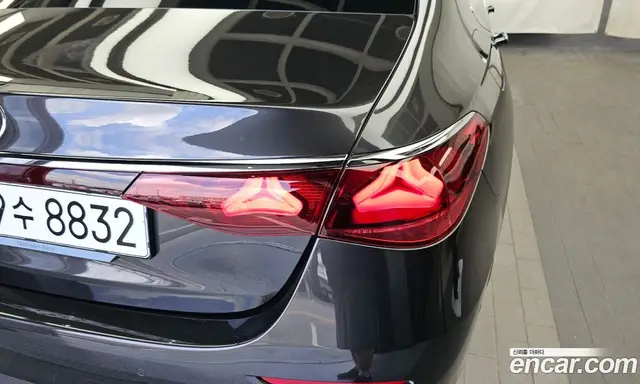 Mercedes-Benz E-Class 2025 2.0 автомат (гидро), миниатюра 9 Mercedes-Benz E-Class 2025 2.0 автомат (гидро), миниатюра 9