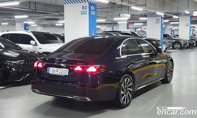 Mercedes-Benz E-Class 2025 2.0 автомат (гидро), миниатюра 4 Mercedes-Benz E-Class 2025 2.0 автомат (гидро), миниатюра 4