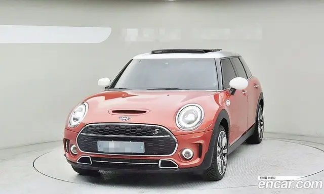 Mini Clubman, 2023, 6 885 км