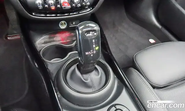 Mini Clubman 2023 2.0 автомат (гидро), миниатюра 9