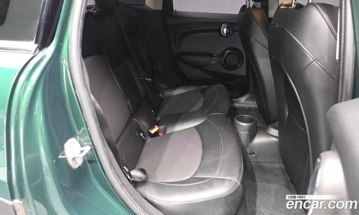 Mini Cooper 2016 1.5 автомат (гидро), фото 17
