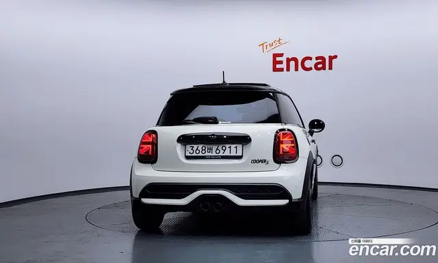 Mini Cooper 2021 2.0 автомат (гидро), миниатюра 4